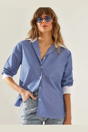 Bianco Lucci Women Spread Collar Striped Casual Shirt