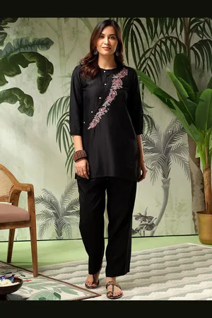 Bani Women Embroidered Mandarin Collar Angrakha Tunic With Trousers