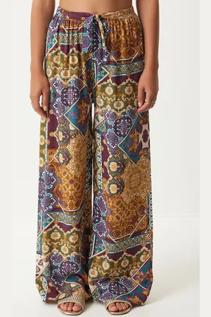 Happiness istanbul Women Loose Fit Abstract Wide Leg Trousers