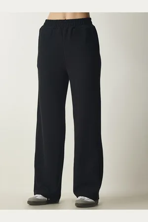 Happiness istanbul Women Regular Fit Ribbed Parallel Trousers