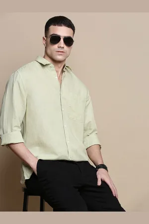 Invictus Men Sport Spread Collar Solid Cotton Slim Fit Casual Shirt