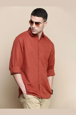 Invictus Men Sport Spread Collar Solid Cotton Slim Fit Casual Shirt
