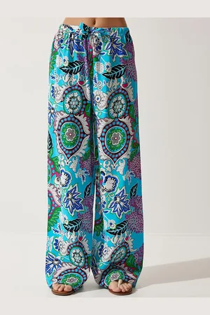 Happiness istanbul Women Floral Printed Parallel Trousers