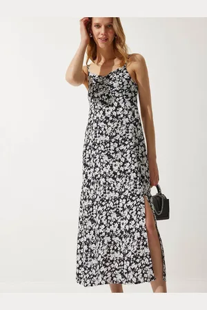 Happiness istanbul Women Floral Printed A-Line Midi Dress