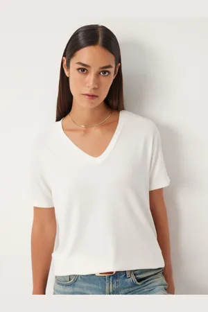 Happiness istanbul Women Solid V-Neck T-Shirt