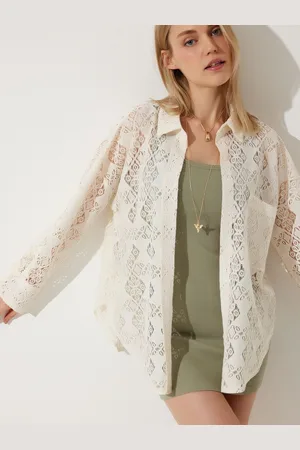 Happiness istanbul Women Floral Opaque Printed Casual Shirt