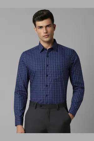 Louis Philippe Men Checked Spread Collar Button Placket Patch Pocket Formal Shirt