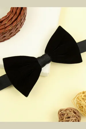 Kavove Solid Velvet Black Colour Bow Tie