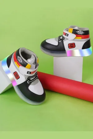 BAESD Kids Colourblocked Round Toe Lightweight LED Sneakers