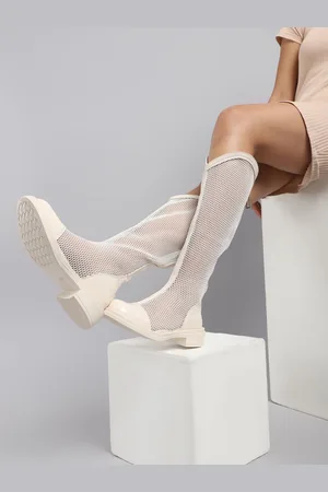 Truffle Collection Women Casual Block-Heeled Winter Boots