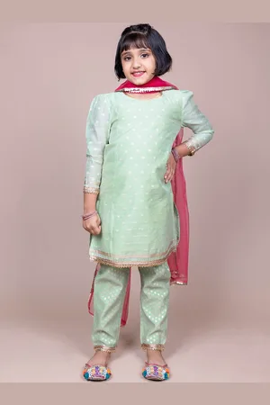 HERE&NOW Girls Woven Designed Straight Gotta Patti Kurta with Trousers &Dupatta