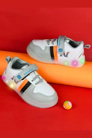 BAESD Kids Colourblocked Lightweight LED Sneakers