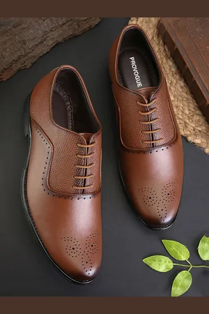 Provogue Men Textured Formal Oxfords