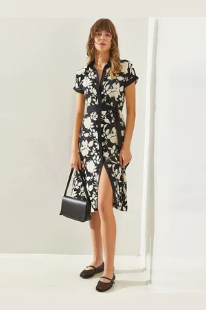 Bianco Lucci Women Floral Printed Shirt Dress