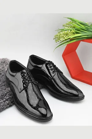 El Paso Men Leather Textured Formal Derbys Shoes