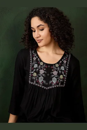 Sangria Women Floral Embroidered Round Neck Top