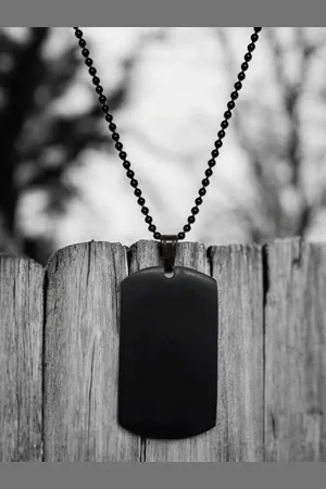 OOMPH Men Square Pendants with Chains