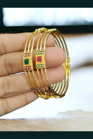 The Pari Set Of 2 Gold-Plated Stone-Studded Bangles