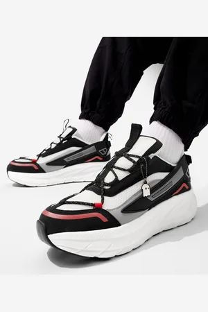 The Souled Store Men White Colourblocked Lightweight Sneakers