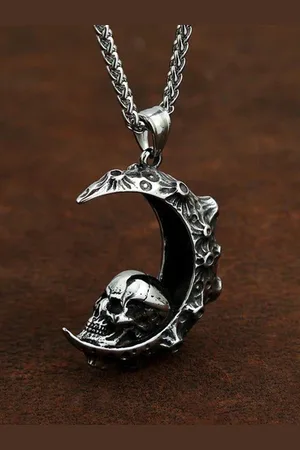 Saizen Men Stainless Steel Silver Plated Punk Half Moon Skull Pendant With Chain