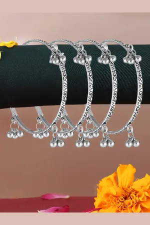 Adwitiya Collection Set of 4 Oxidised Silver-Plated Handcrafted Bangles
