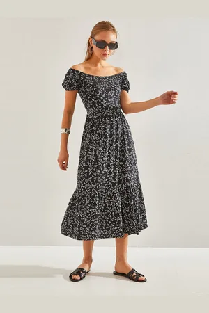 Bianco Lucci Women Floral Off-Shoulder Fit & Flare Midi Dress
