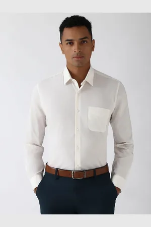 Peter England Men Spread Collar Solid Cotton Slim Fit Formal Shirt