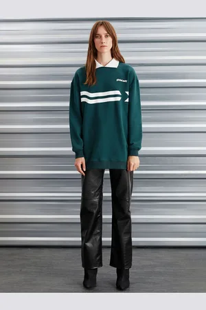 Grimelange Women Graphic Printed Sweatshirt
