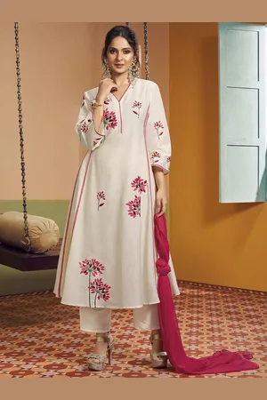 Bhama Couture Jennifer Winget Floral Embroidered Anarkali Kurta With Palazzos & Dupatta
