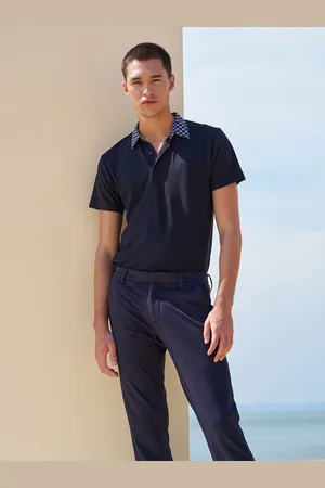 Mufti Men Solid Polo Collar T-shirt