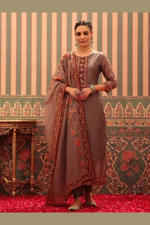 SCAKHI Ethnic Motifs Embroidered Kantha Work Straight Kurta & Trousers With Dupatta