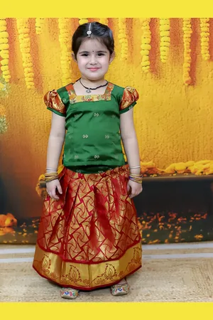 BownBee Girls Woven Design Puffed Sleeves Zari Ready to Wear Pavda Pattu Lehenga & Blouse