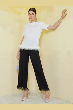 Styli Round Neck Short Sleeves Faux Fur Trim Top