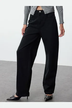 Trendyol Women Mid-Rise Relaxed Fit Jeans