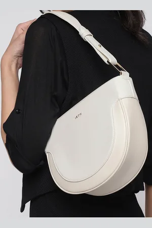 IRTH Women Solid Shoulder Bag