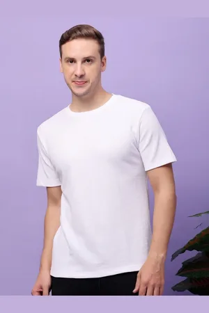 Friskers Men Solid Round Neck Cotton Slim Fit T-shirt