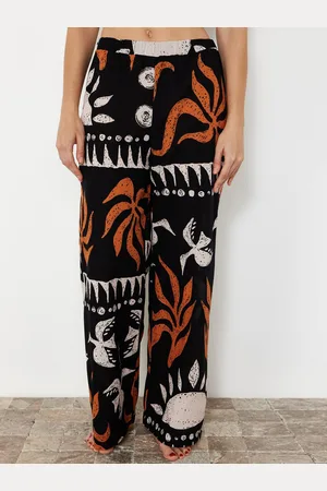 Trendyol Women Printed Pure Cotton Slip-On Casual Regular Fit Trousers