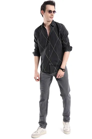WROGN Men Custom Slim Fit Opaque Checked Casual Shirt