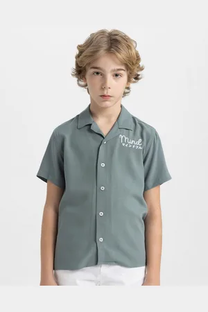 DeFacto Boys Cuban Collar Solid Casual Shirt