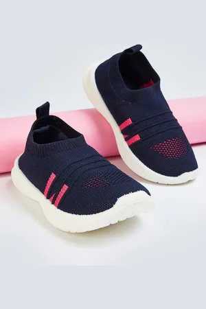 Max Collection Girls Marking Slip On Walking Shoes