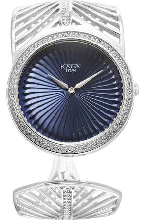Titan Women Embellished Dial & Wrap Around Straps Analogue Watch 95222VM01