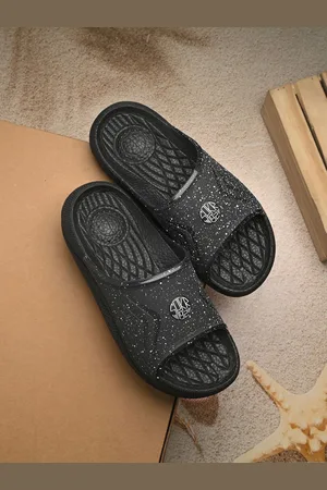 SPYKAR Men Printed Sliders