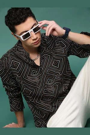 SHOWOFF Men Standard Slim Fit Opaque Printed Casual Shirt