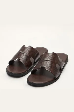 The Bear House Men Solid Comfort Sandals