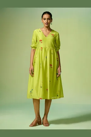 Dressfolk Women Floral Print Fit & Flare Midi Dress