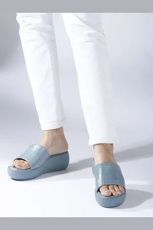 Inc 5 Women Textured Wedge Heel Sandals