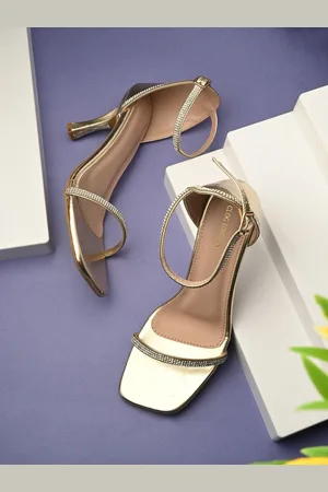 CLOG LONDON Women Embellished Slim Heel Sandals