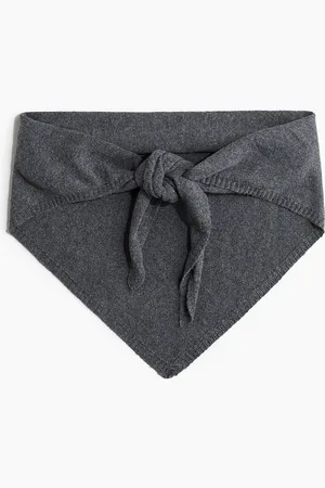 H&M Fine-Knit Triangular Scarf
