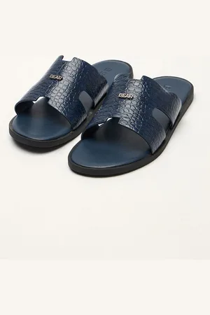 The Bear House Men Textured Comfort Sandals