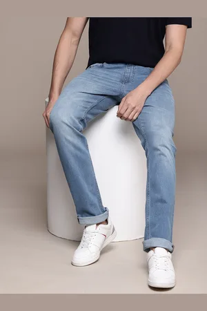 Nautica Men Straight Fit Heavy Fade Stretchable Jeans